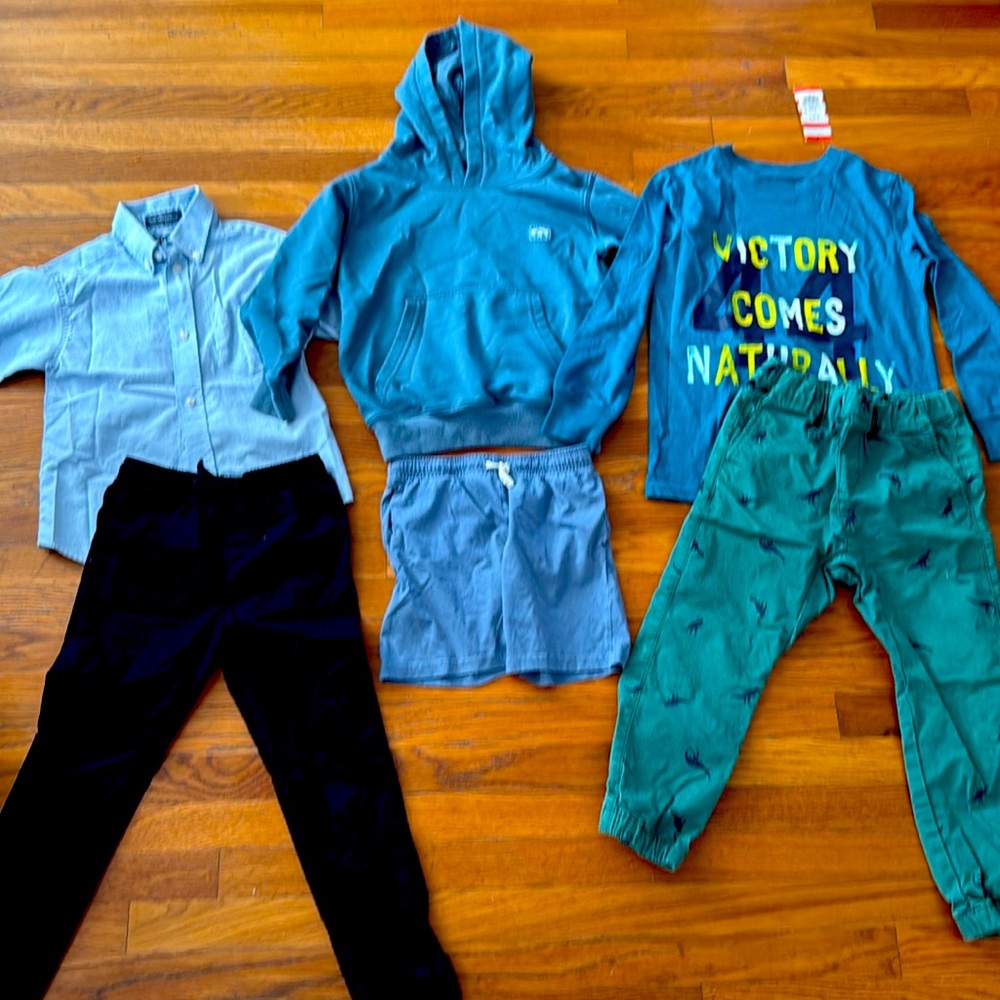 Lot size 6 boys clothes great condition!